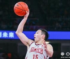 九游体育官网-青岛注册13人：王奕博3年顶薪 赵嘉义正式转会 段昂君续签3年B类