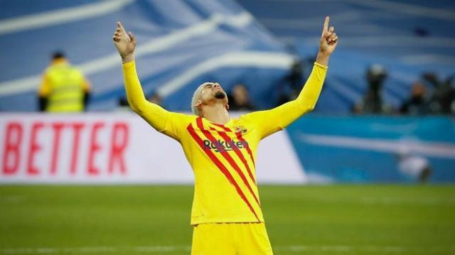 1649259366183021563.jpg ce08d4bb-0a44-4b6f-9d3b-39ed3c44421c_media-libre-aspect-ratio_default_0.jpg